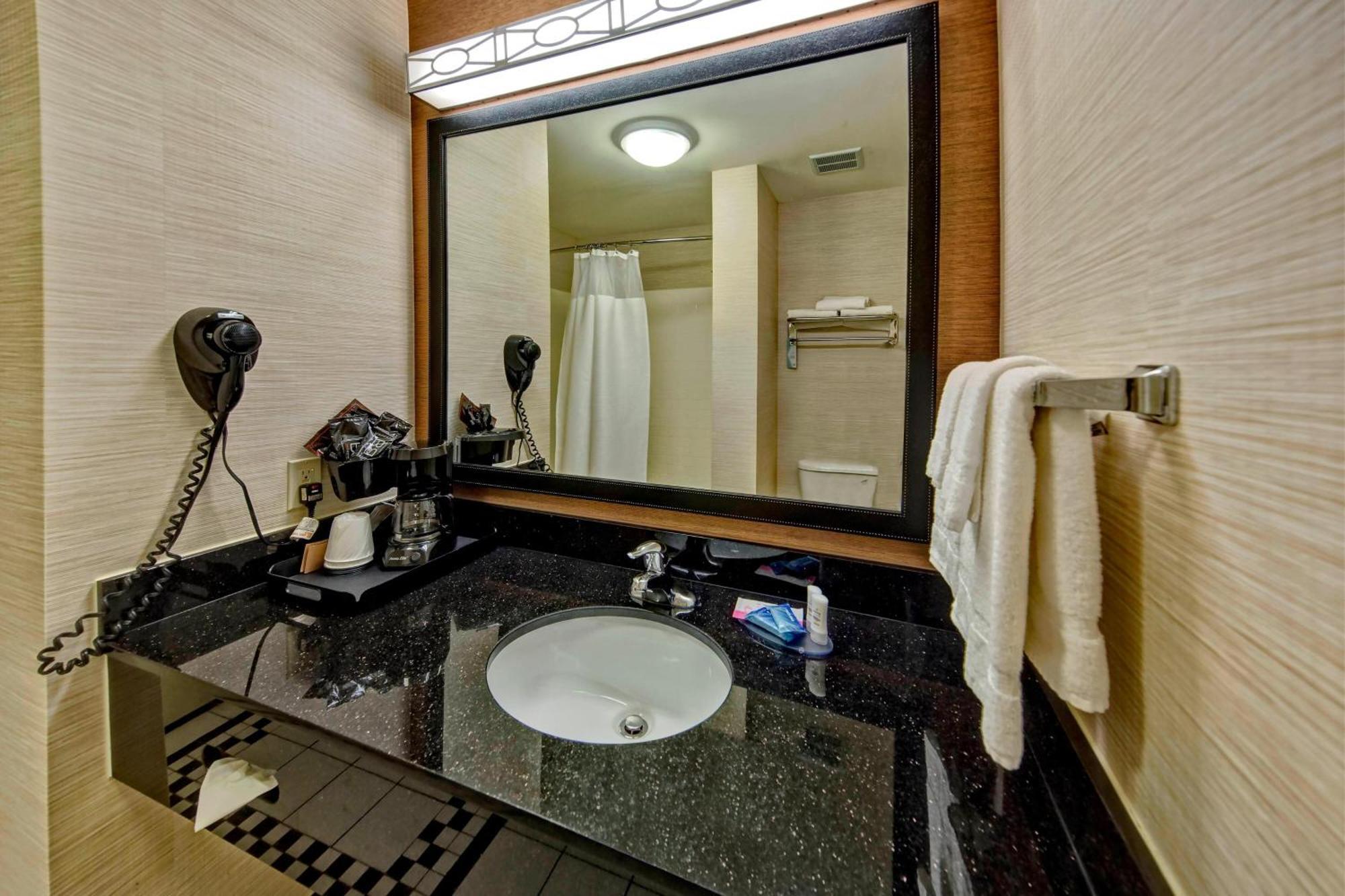 Fairfield Inn And Suites By Marriott Oklahoma City Airport Ngoại thất bức ảnh
