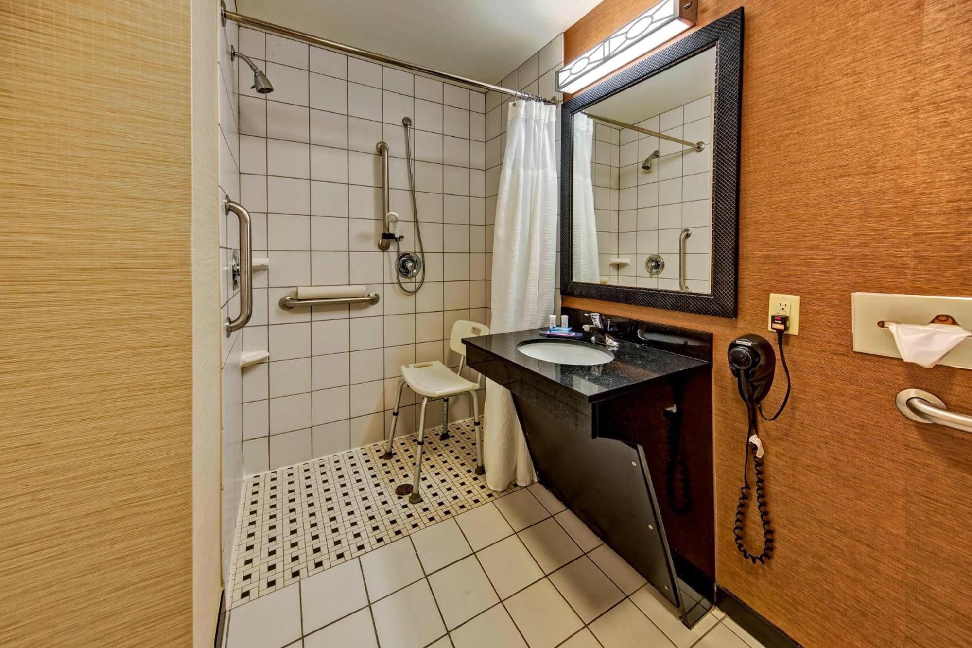 Fairfield Inn And Suites By Marriott Oklahoma City Airport Ngoại thất bức ảnh